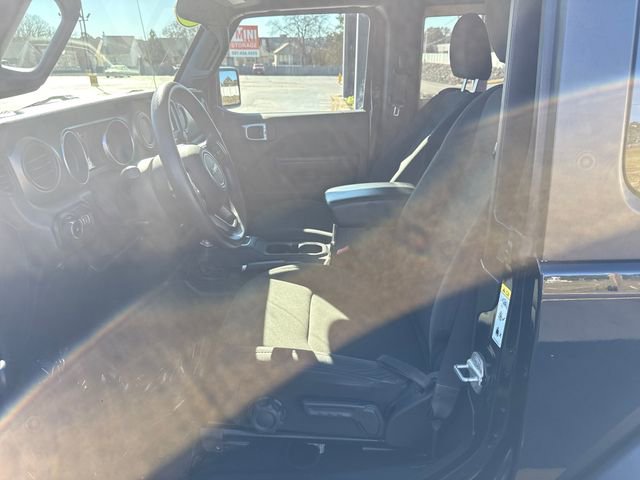 Used 2019 Jeep Wrangler Sport image 17