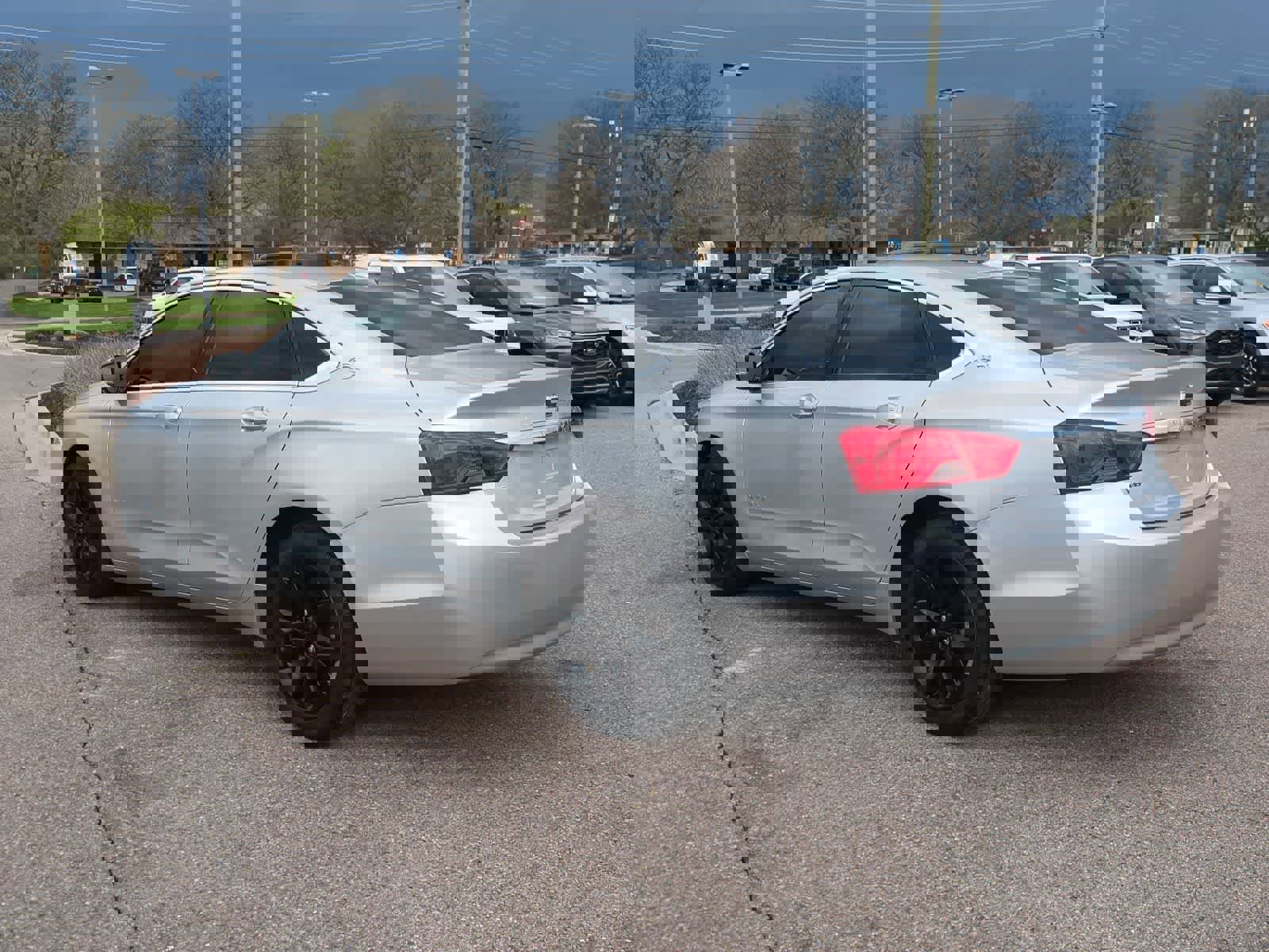 Used 2018 Chevrolet Impala LT FWD image 6