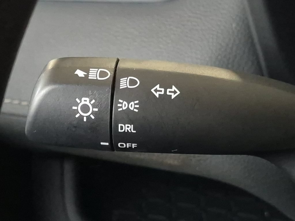 Used 2023 Toyota RAV4 LE AWD/4WD image 23