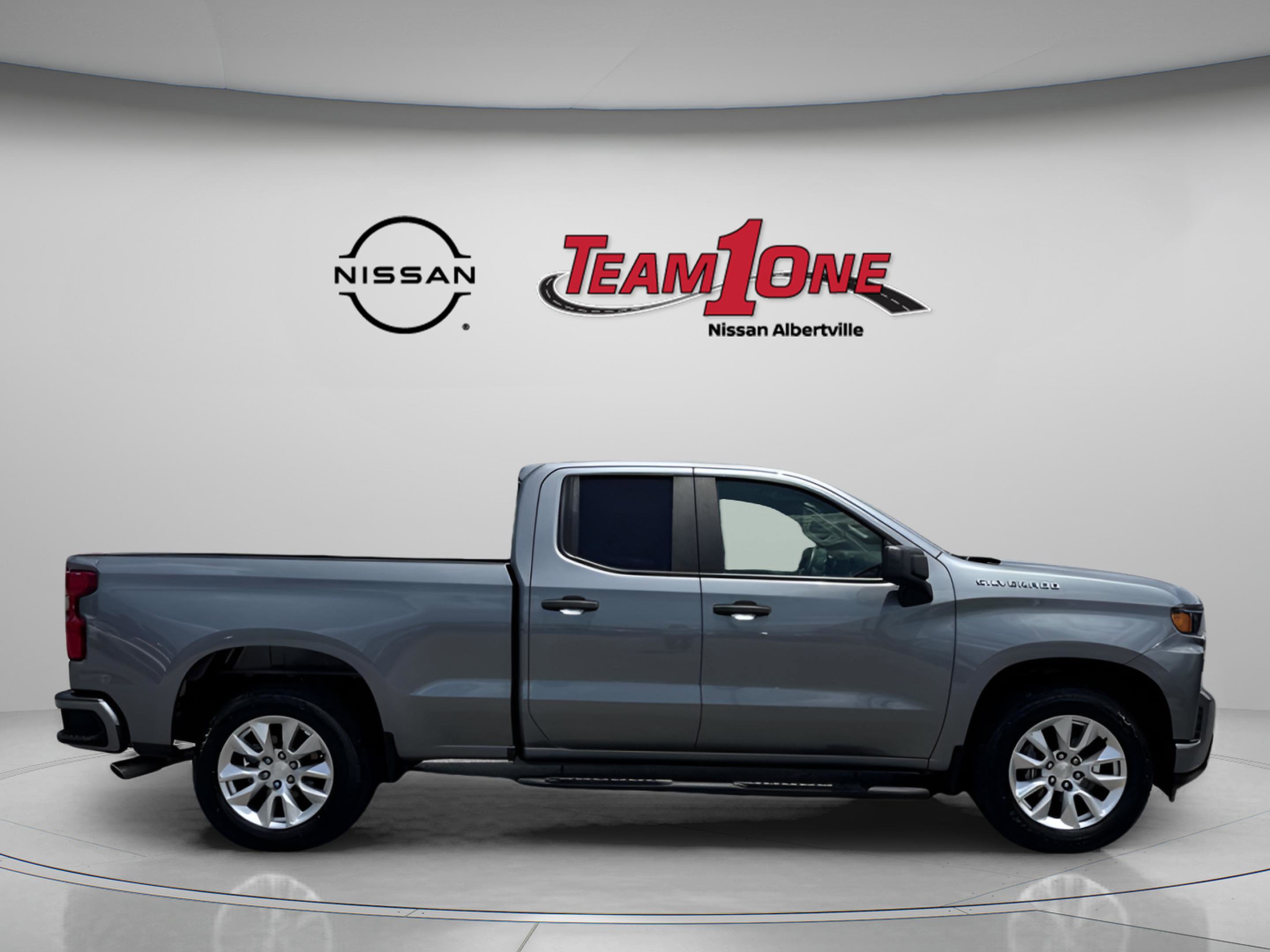 Used 2019 Chevrolet Silverado 1500 Custom w/ Custom Value Package RWD image 10