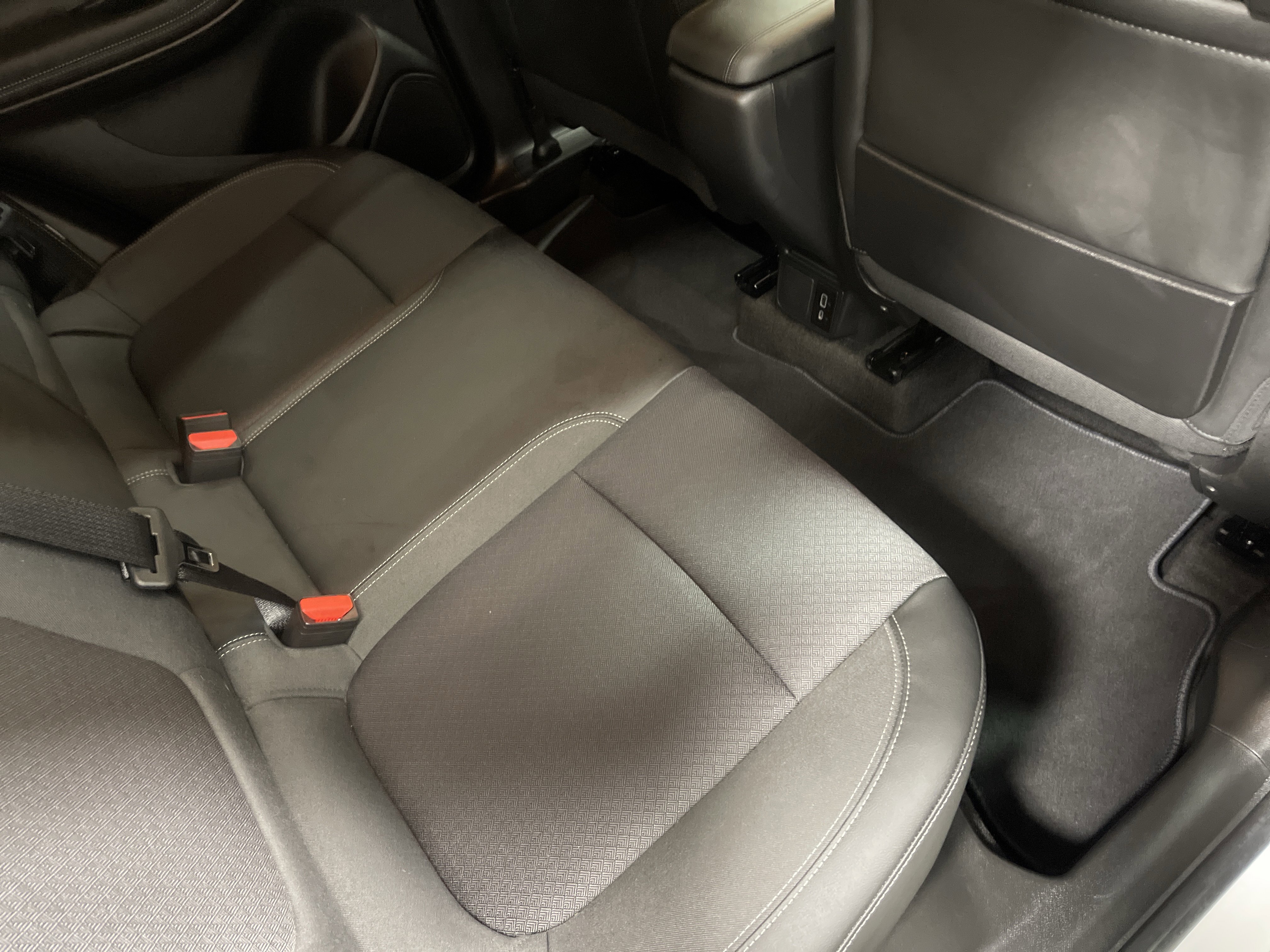 Used 2023 Buick Encore GX Preferred w/ Cold Weather Comfort Package FWD image 22