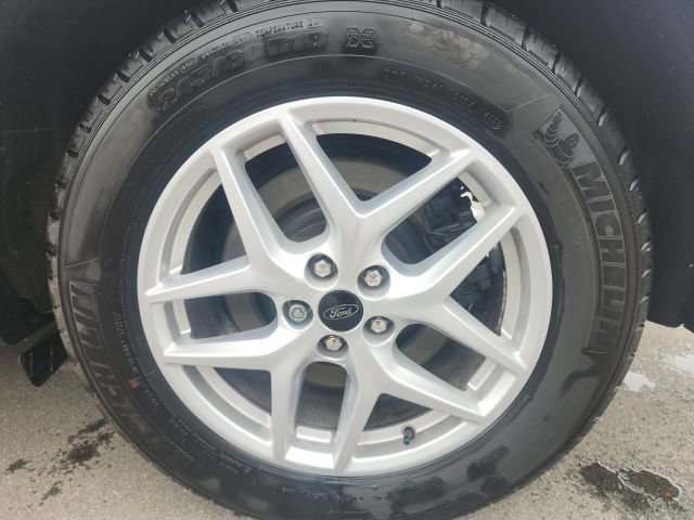 Used 2024 Ford Edge SEL w/ Convenience Package image 9