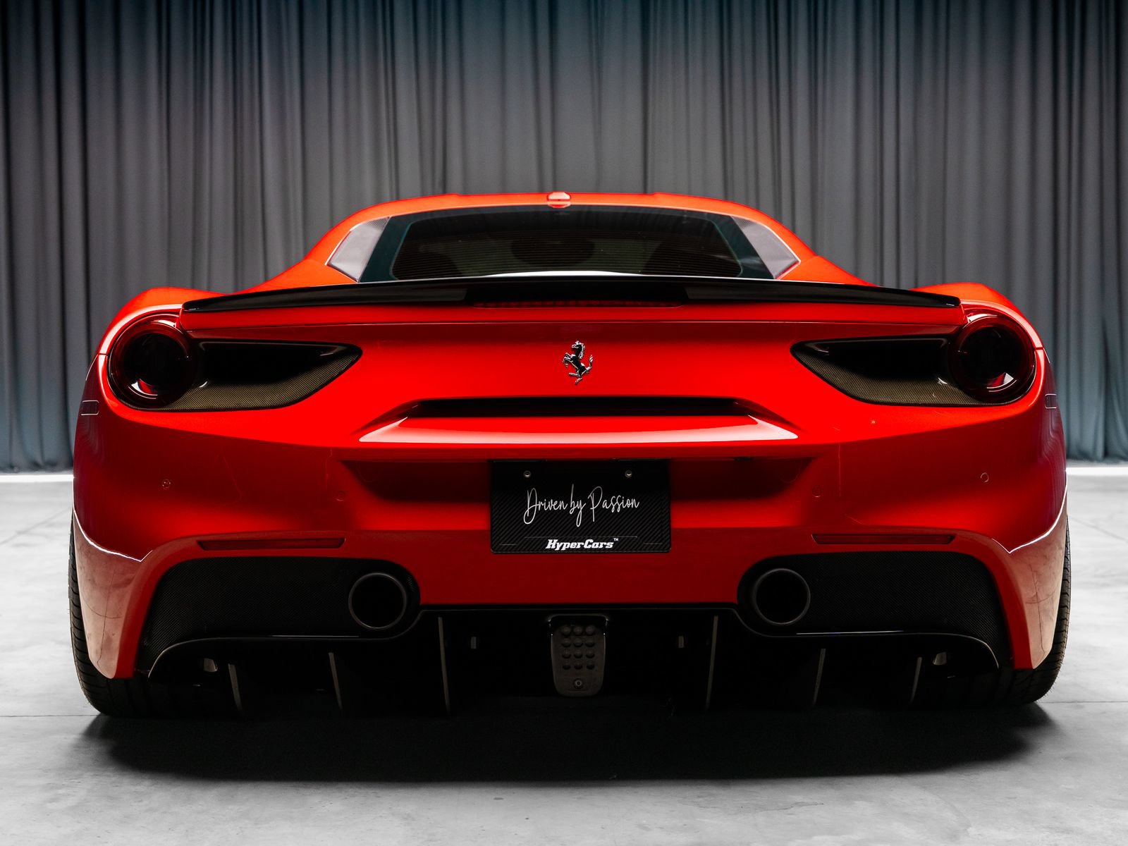 Used 2018 Ferrari 488 GTB RWD image 38