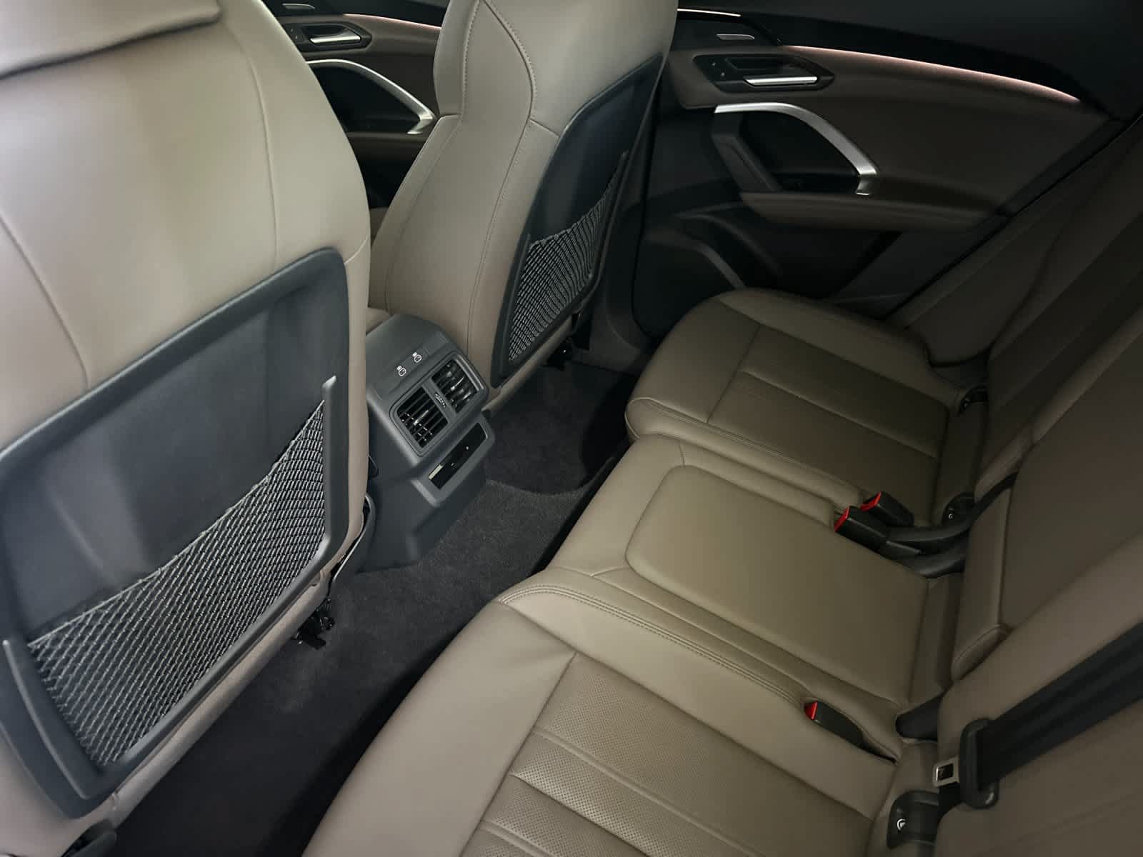 Used 2025 Audi Q5 Premium w/ Premium Plus AWD/4WD image 4