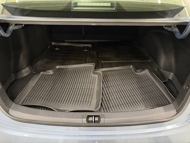 Used 2025 Toyota Corolla SE AWD/4WD image 6