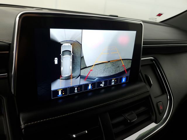 Used 2022 GMC Yukon XL SLT w/ SLT Luxury Package RWD image 31