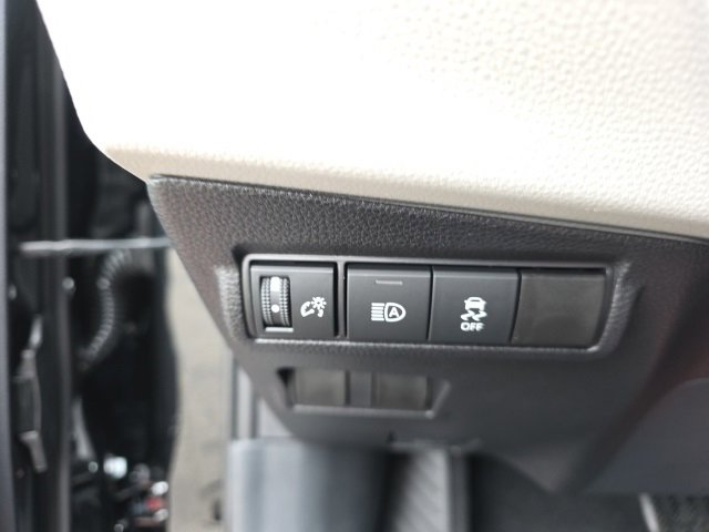 New 2026 Toyota Corolla Cross L image 14