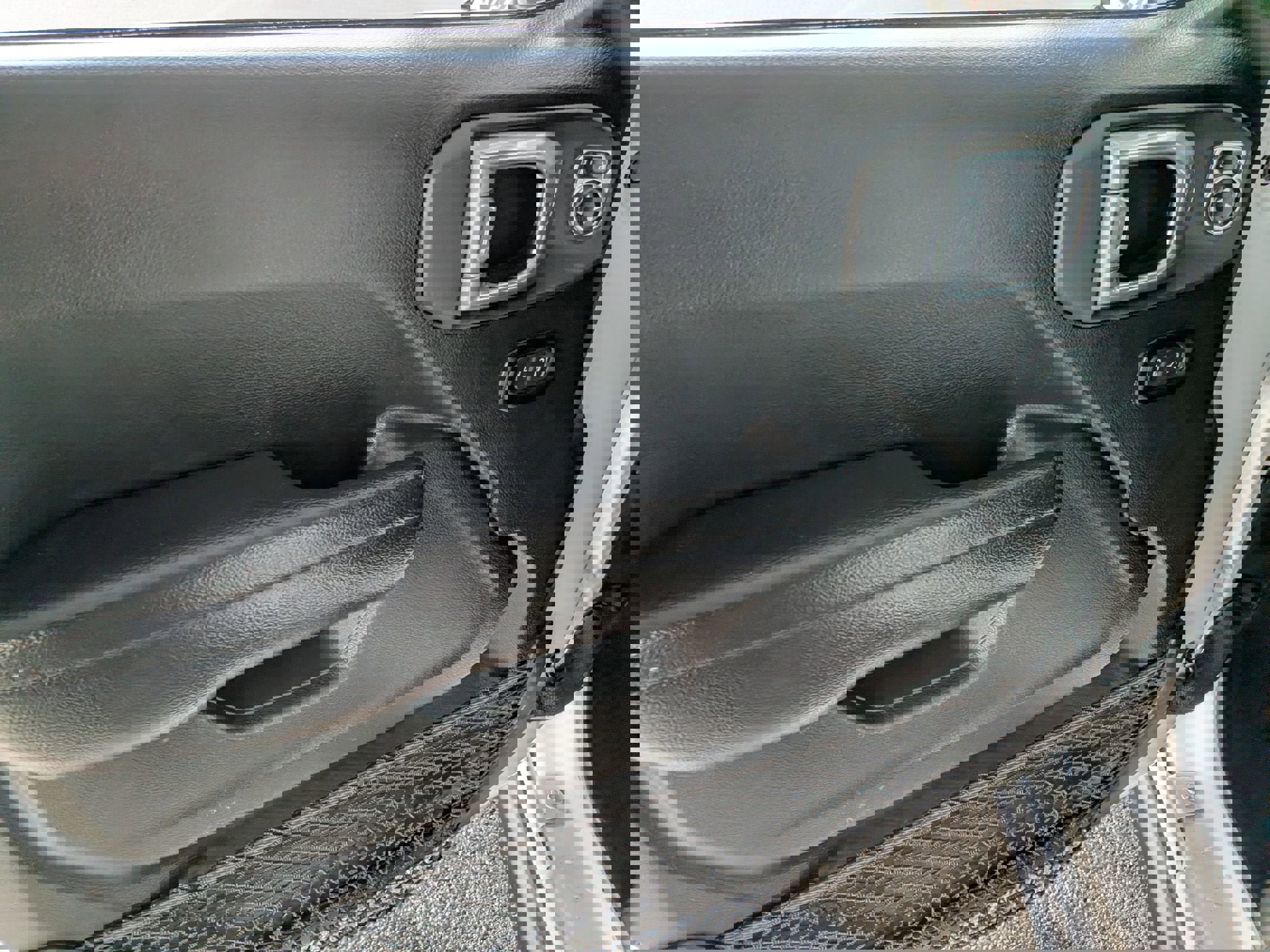 Used 2024 Jeep Wrangler Unlimited Rubicon image 8