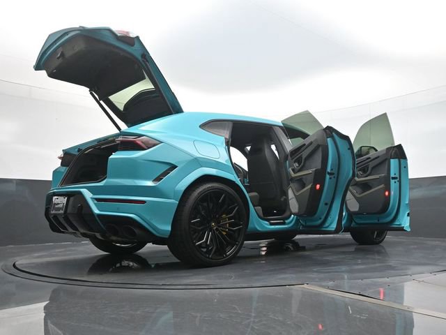 Used 2025 Lamborghini Urus SE AWD/4WD image 27