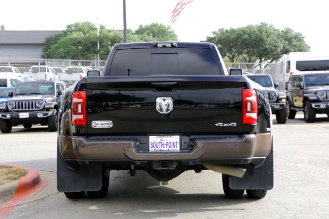 Used 2024 RAM 3500 Limited w/ Towing Technology Group AWD/4WD image 6