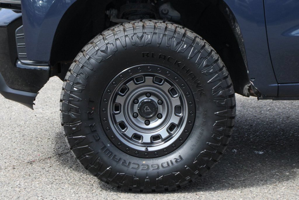 Used 2020 Chevrolet Silverado 1500 LT Trail Boss AWD/4WD image 40