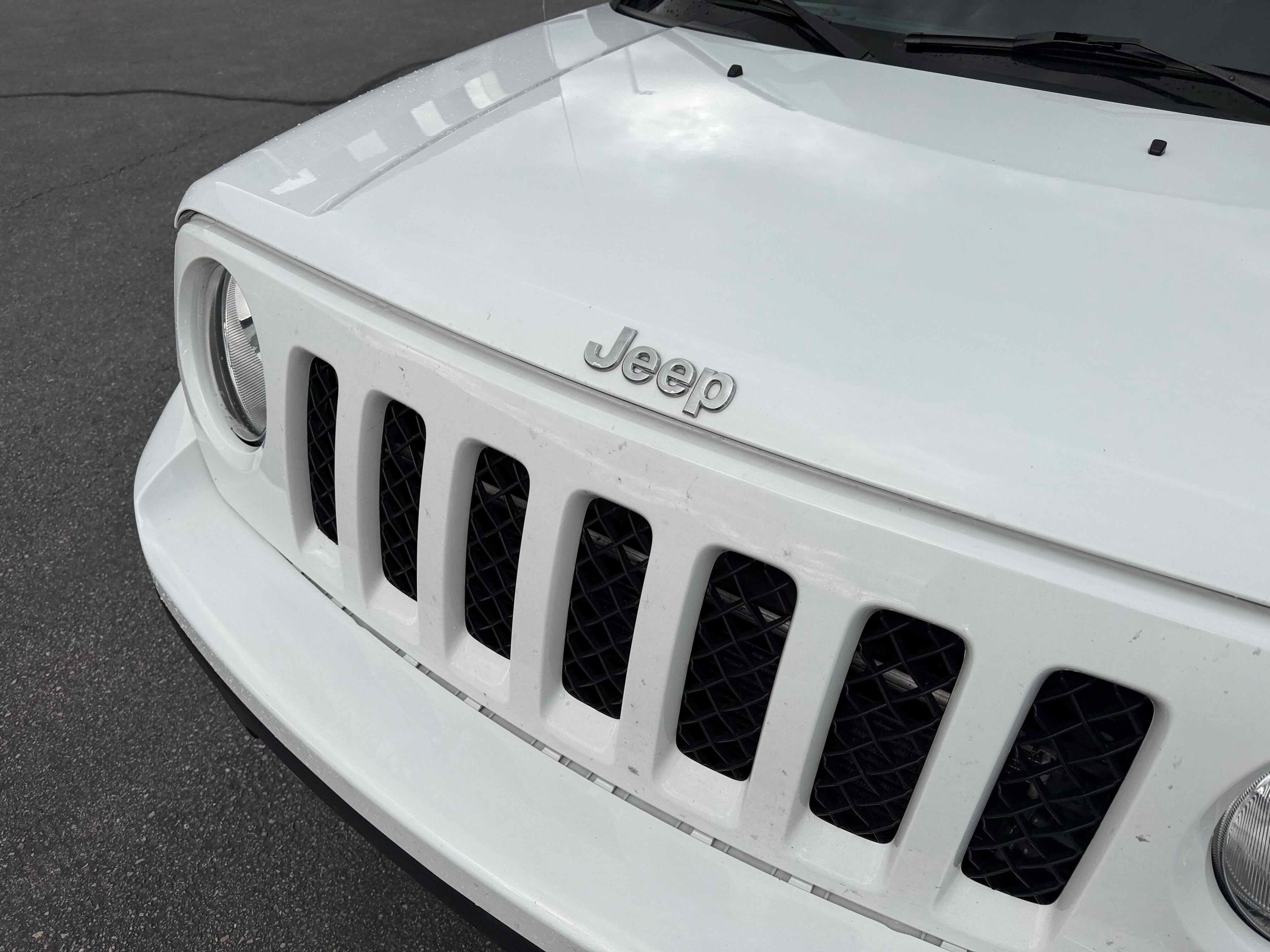 Used 2016 Jeep Patriot Latitude w/ Trailer Tow Prep Group image 13