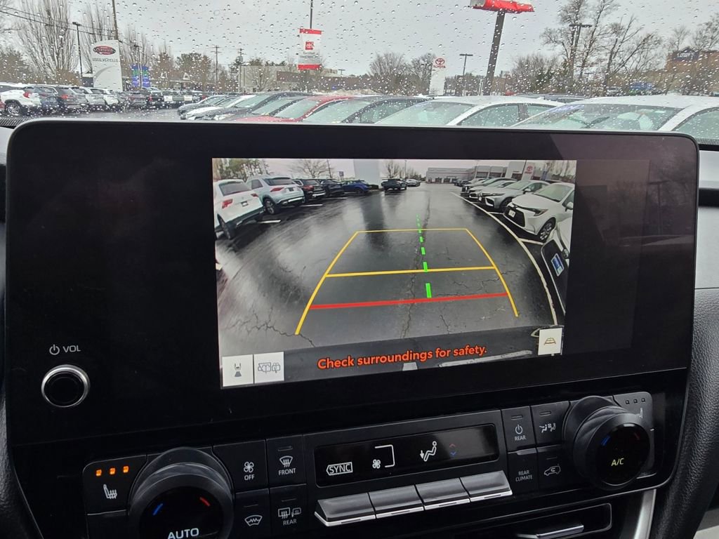 Certified 2024 Toyota Grand Highlander AWD image 29