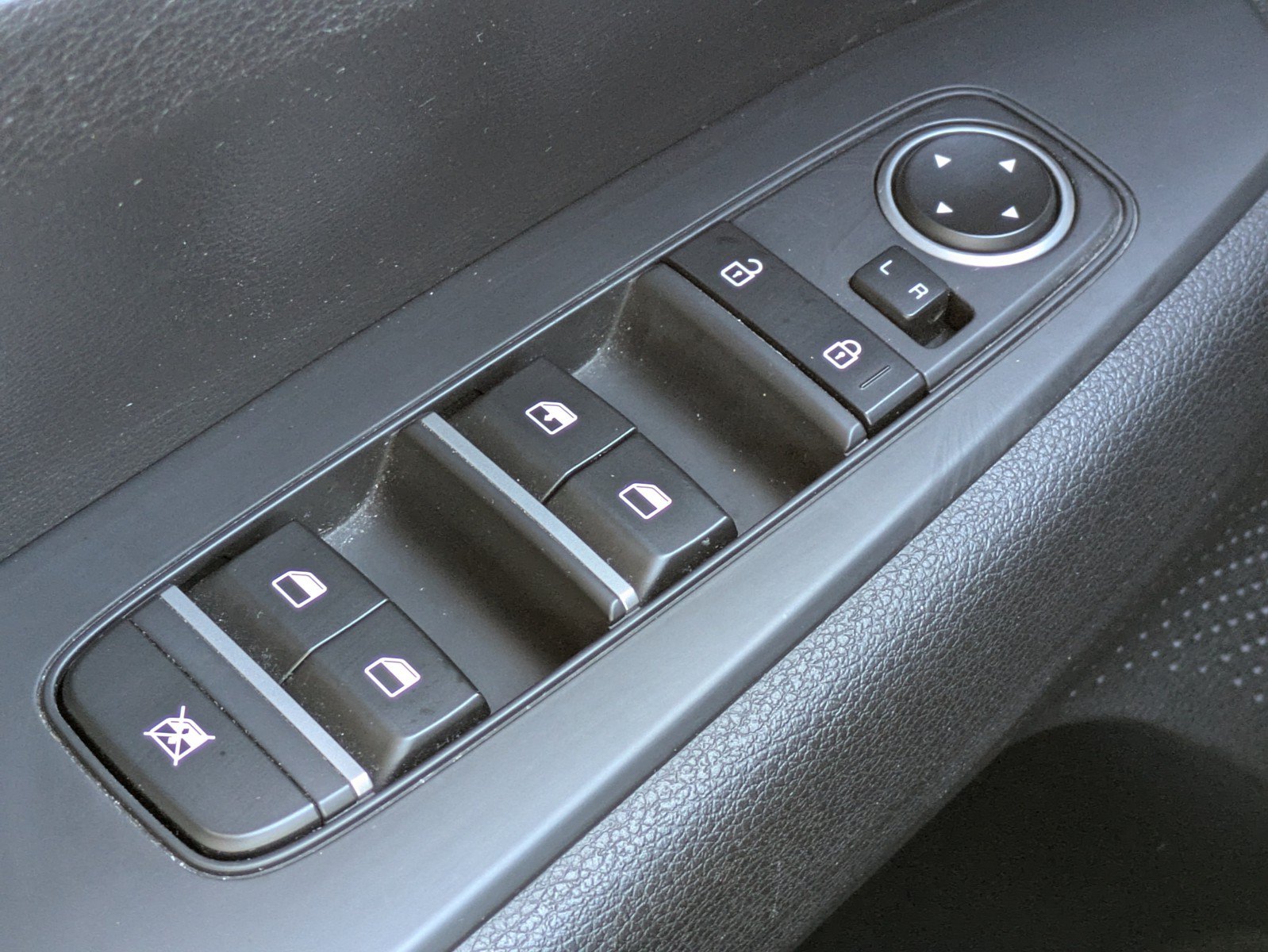 Certified 2023 Kia Forte LXS FWD image 16
