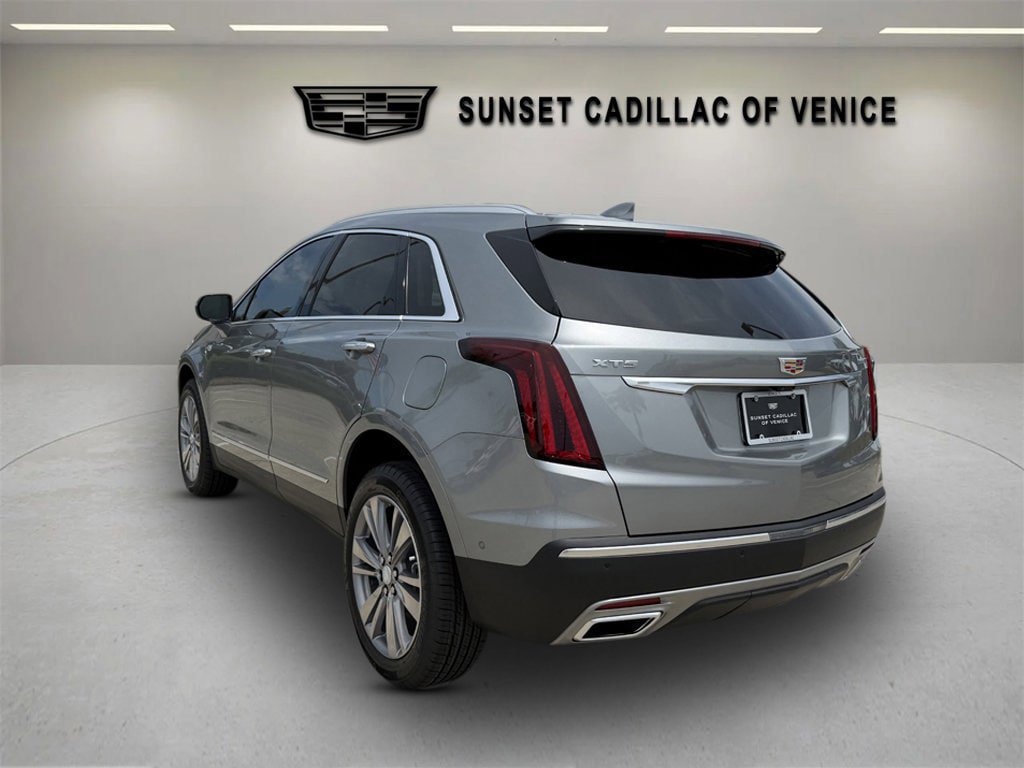 New 2026 Cadillac XT5 Premium Luxury w/ Driver Assist Package FWD image 5