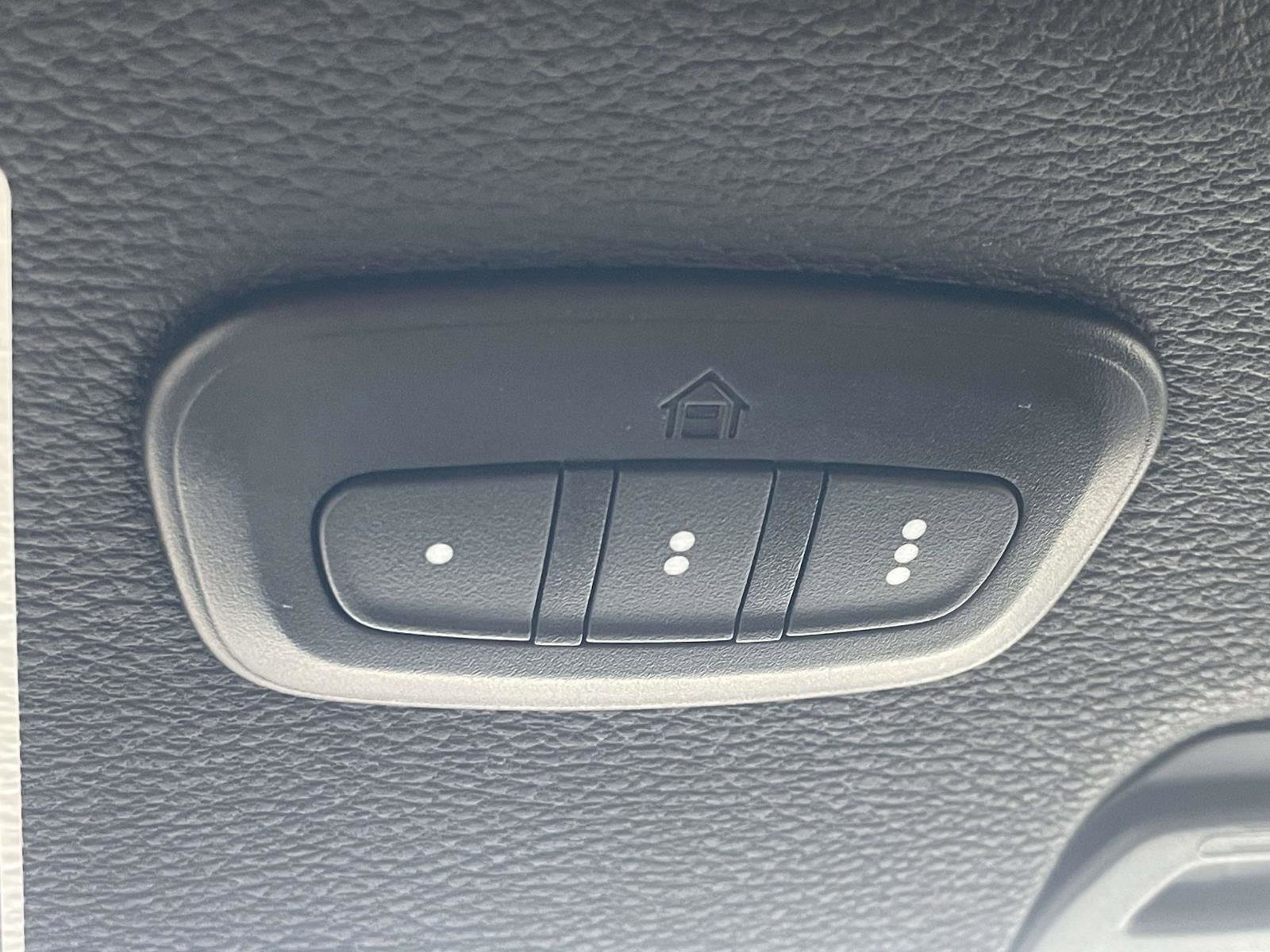 Used 2023 Jeep Gladiator Mojave image 12