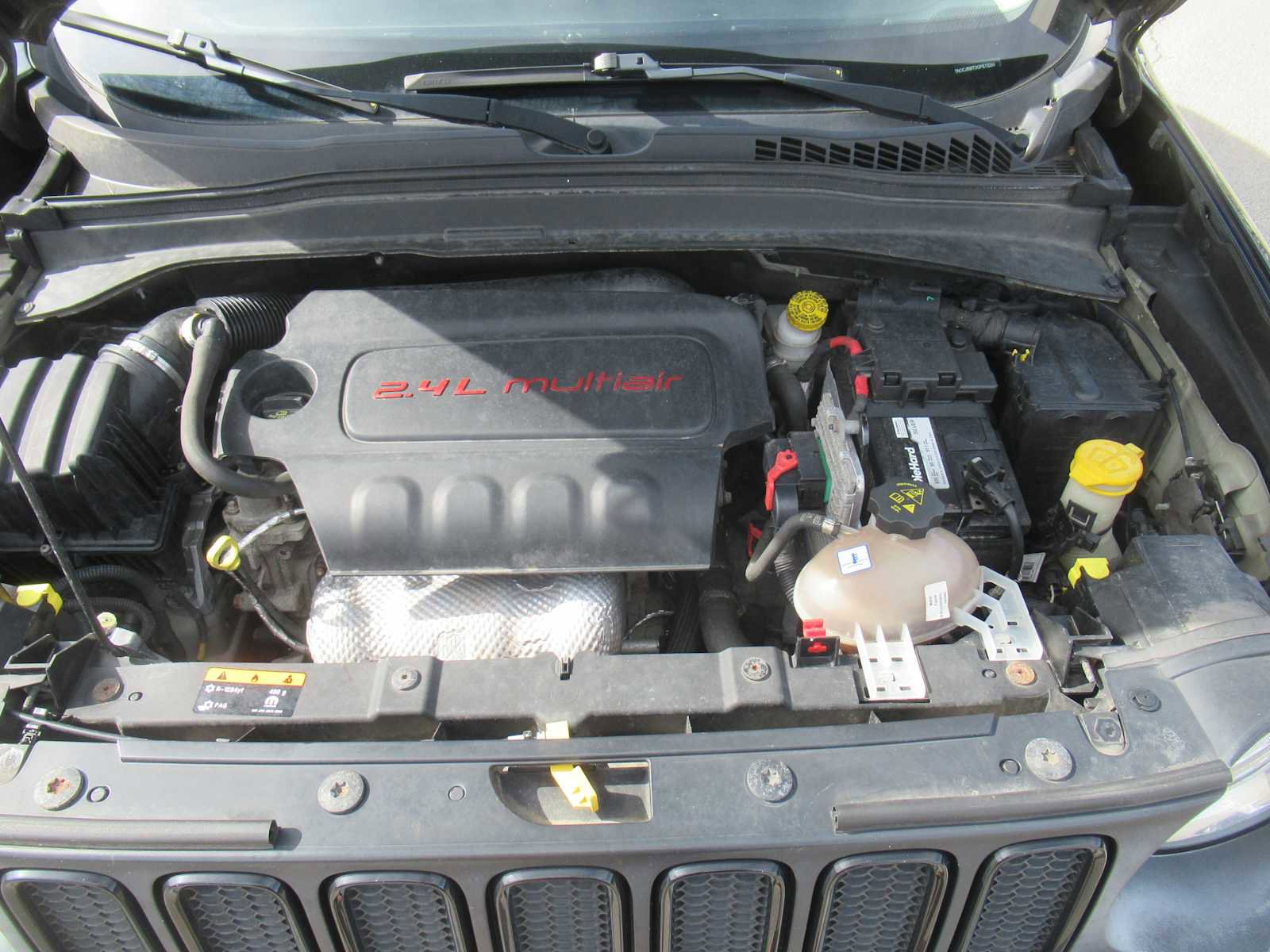 Used 2016 Jeep Renegade Latitude image 12