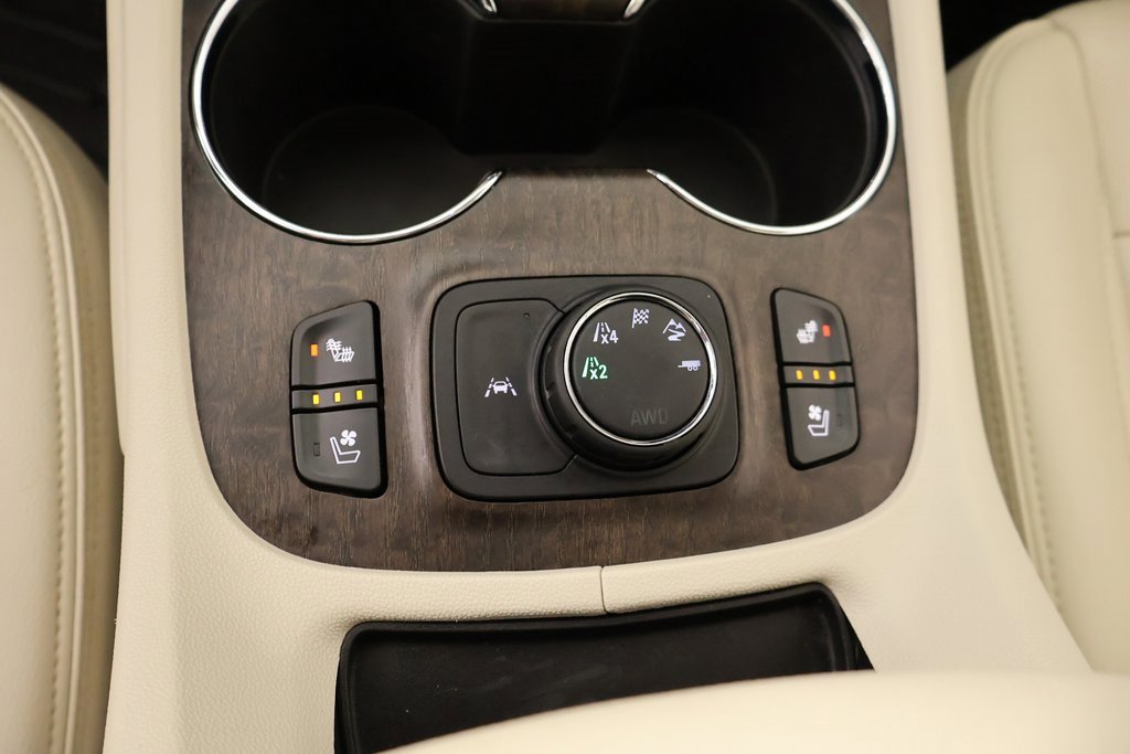 Used 2023 GMC Acadia Denali w/ Denali Ultimate Package image 7