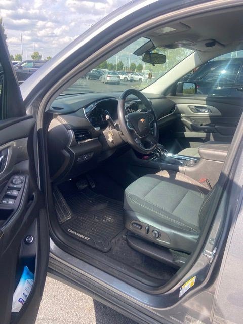 Used 2018 Chevrolet Traverse LT FWD image 10