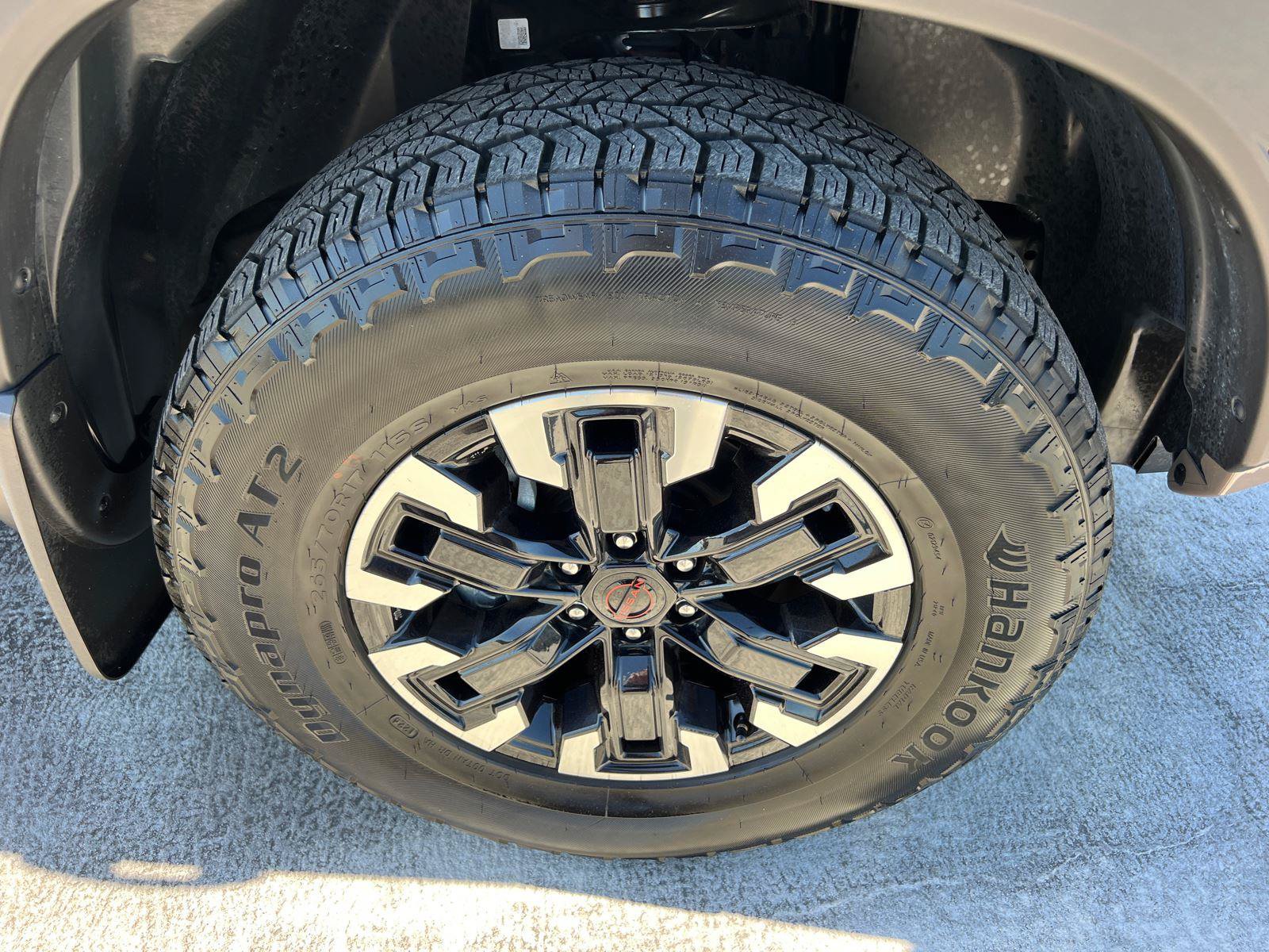 Used 2024 Nissan Frontier PRO-4X w/ Technology Package AWD/4WD image 12
