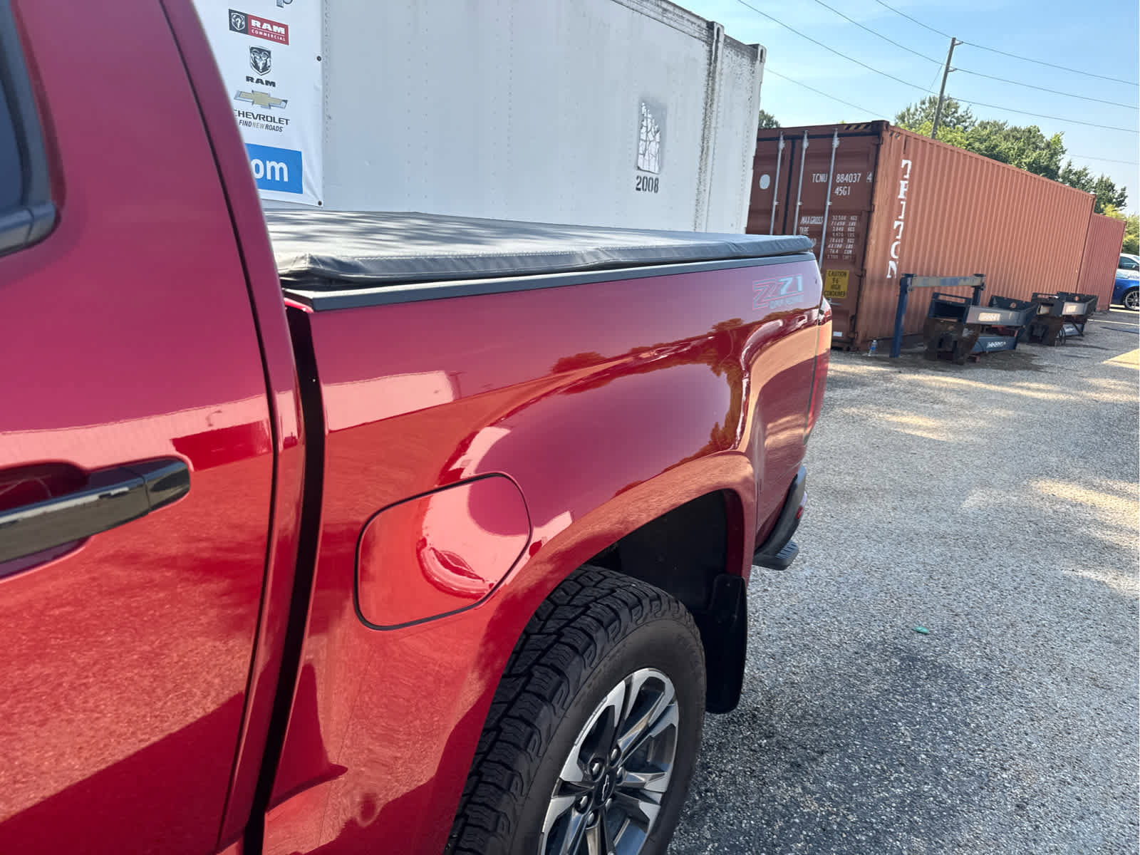 Used 2021 Chevrolet Colorado Z71 w/ Safety Package AWD/4WD image 16