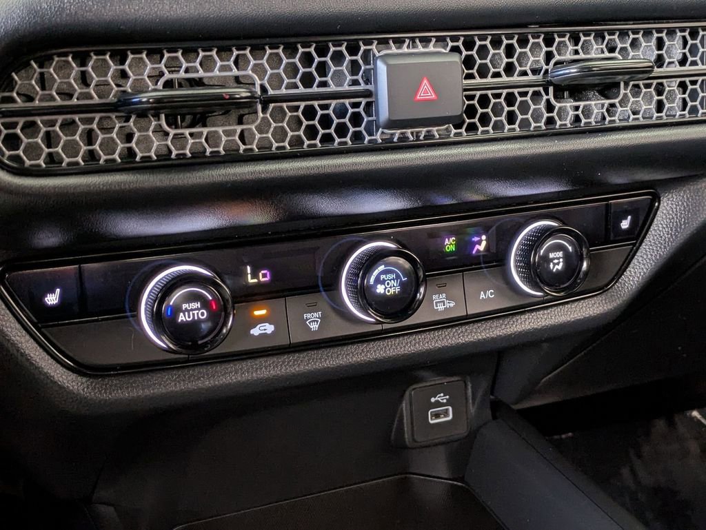 Used 2025 Honda HR-V Sport image 17