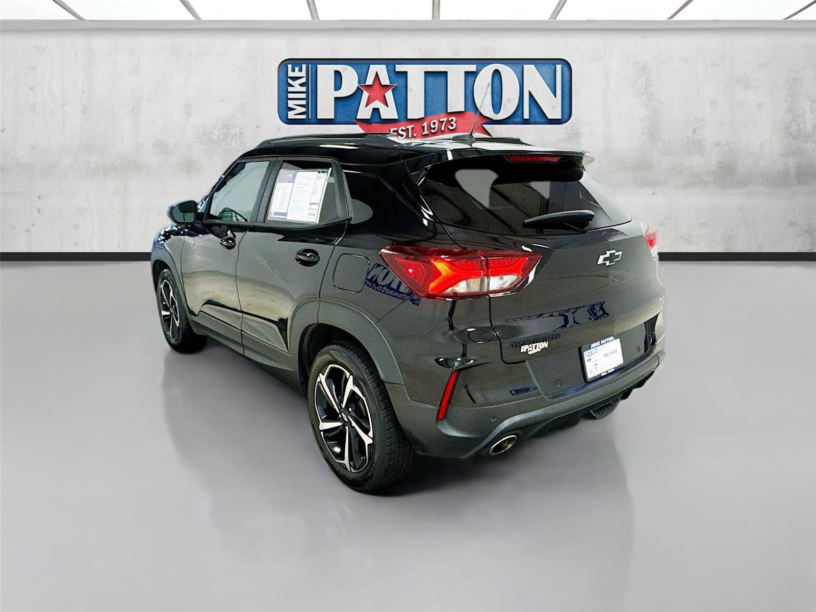 Used 2021 Chevrolet TrailBlazer RS w/ Sun and Liftgate Package image 5