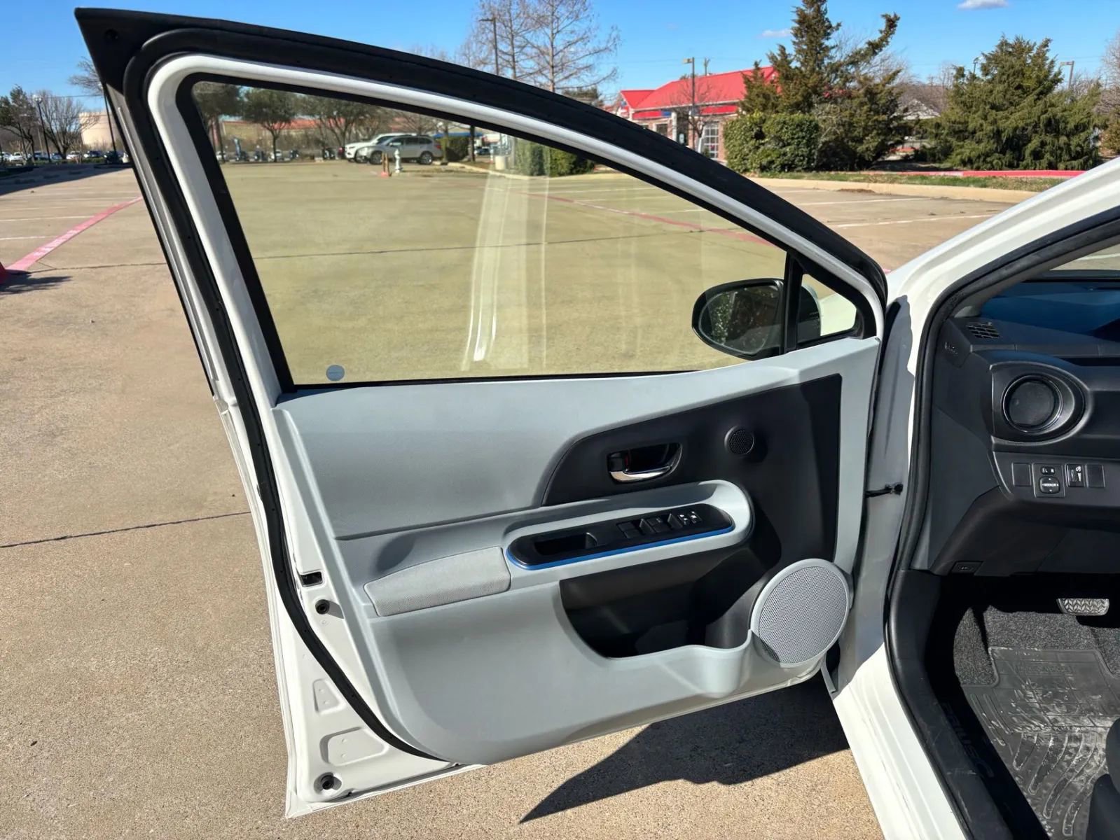 Used 2012 Toyota Prius C Three FWD image 10