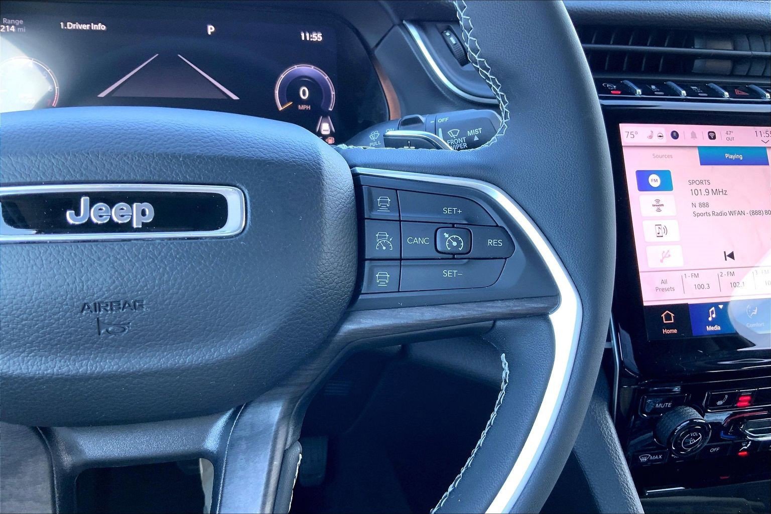 Certified 2023 Jeep Grand Cherokee L Limited w/ Trailer Tow Group (B) image 23