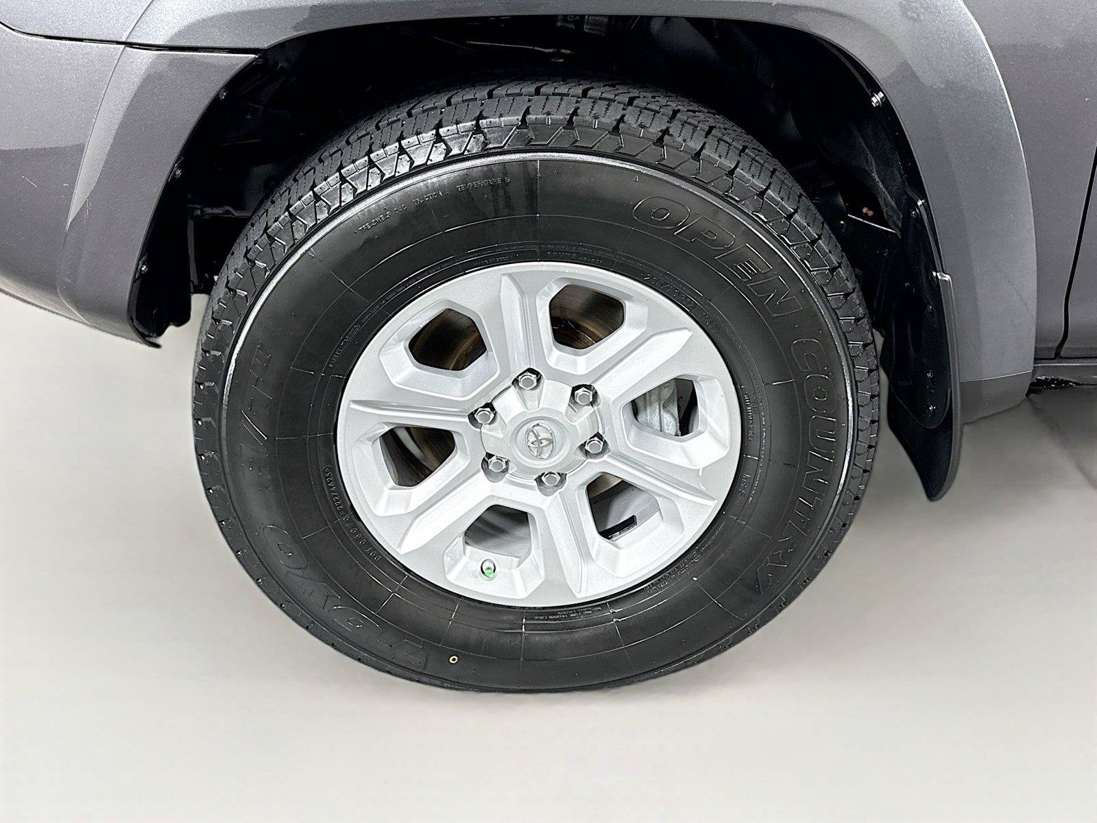 Used 2021 Toyota 4Runner SR5 AWD/4WD image 42