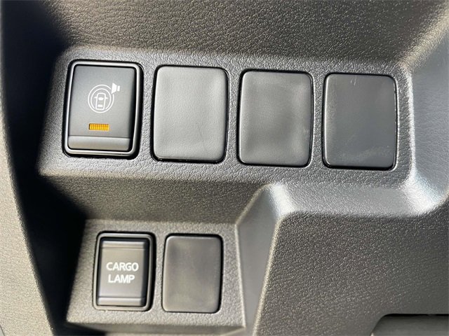 Used 2023 Nissan Frontier SV w/ Technology Package image 16