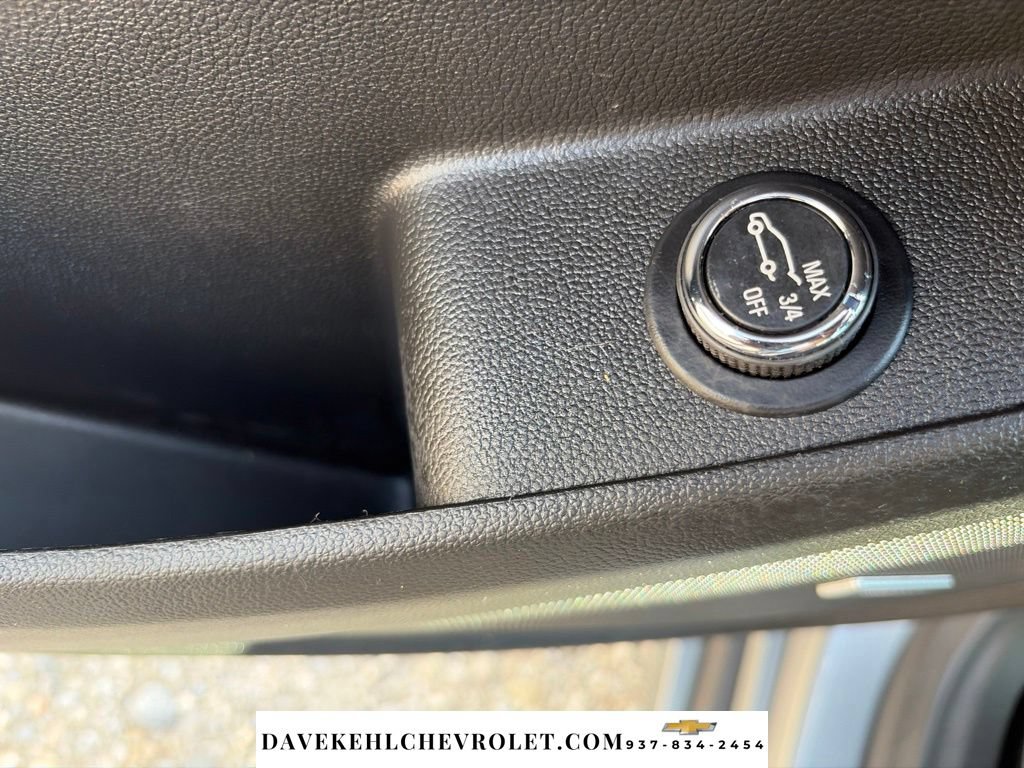 Used 2023 Chevrolet Traverse Premier AWD/4WD image 12
