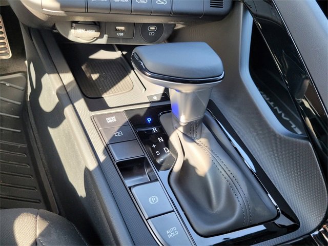 New 2025 Hyundai Elantra SEL image 18