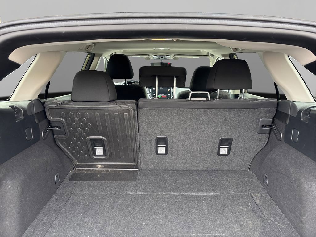 Used 2020 Subaru Outback Premium image 11