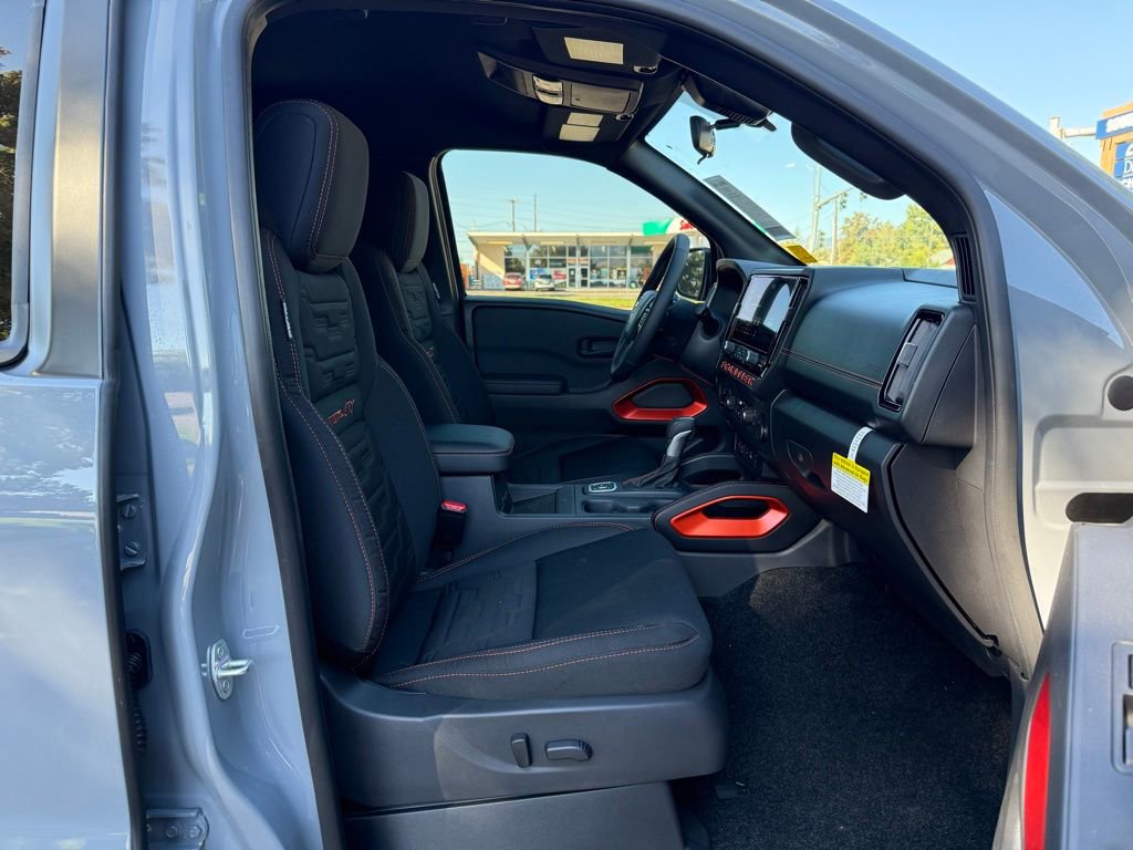 New 2026 Nissan Frontier PRO-4X w/ Pro-4x Convenience Package image 16