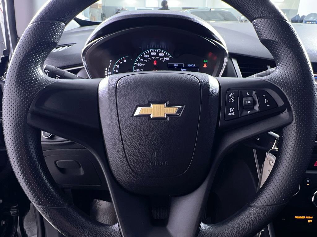 Used 2021 Chevrolet Trax LS image 14