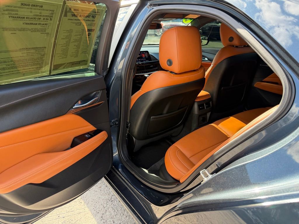 Used 2025 Cadillac CT4 Premium Luxury image 26