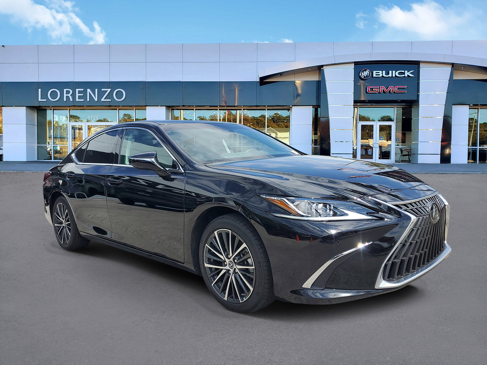 Used 2024 Lexus ES 350 w/ Premium Package image 3