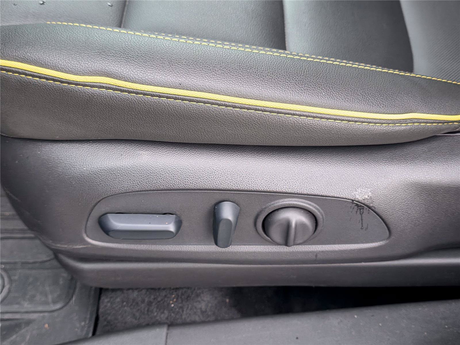 Used 2025 Chevrolet TrailBlazer ACTIV w/ Convenience Package FWD image 23