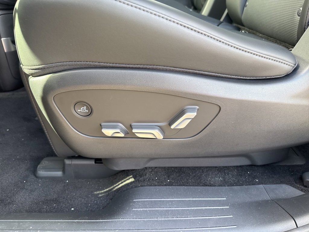 New 2026 Hyundai Ioniq 9 Calligraphy image 16