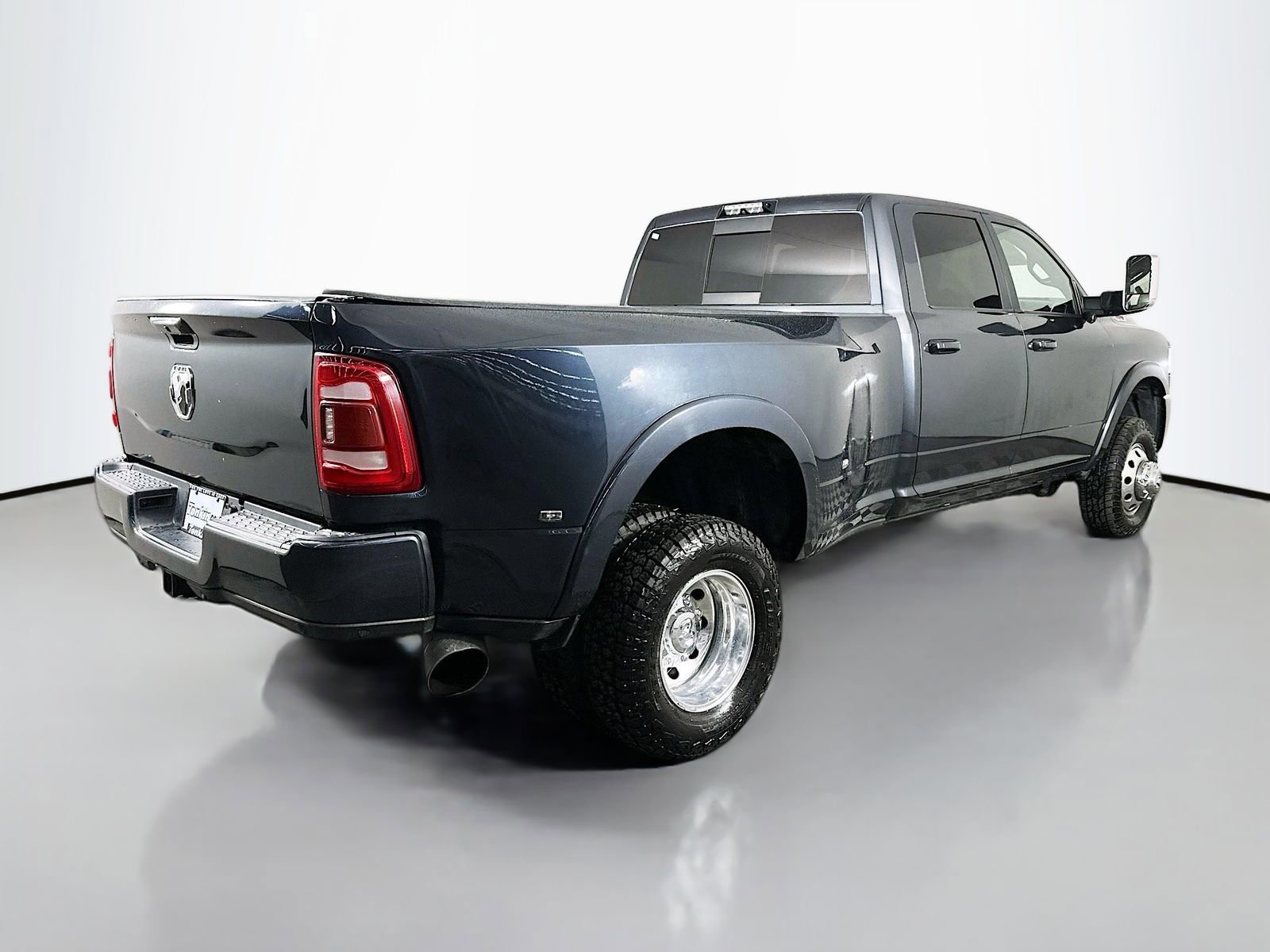 Used 2019 RAM 3500 Laramie AWD/4WD image 7