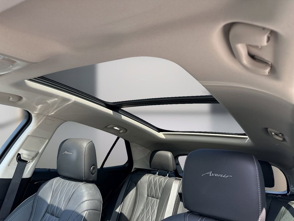 Certified 2023 Buick Envision Avenir image 8
