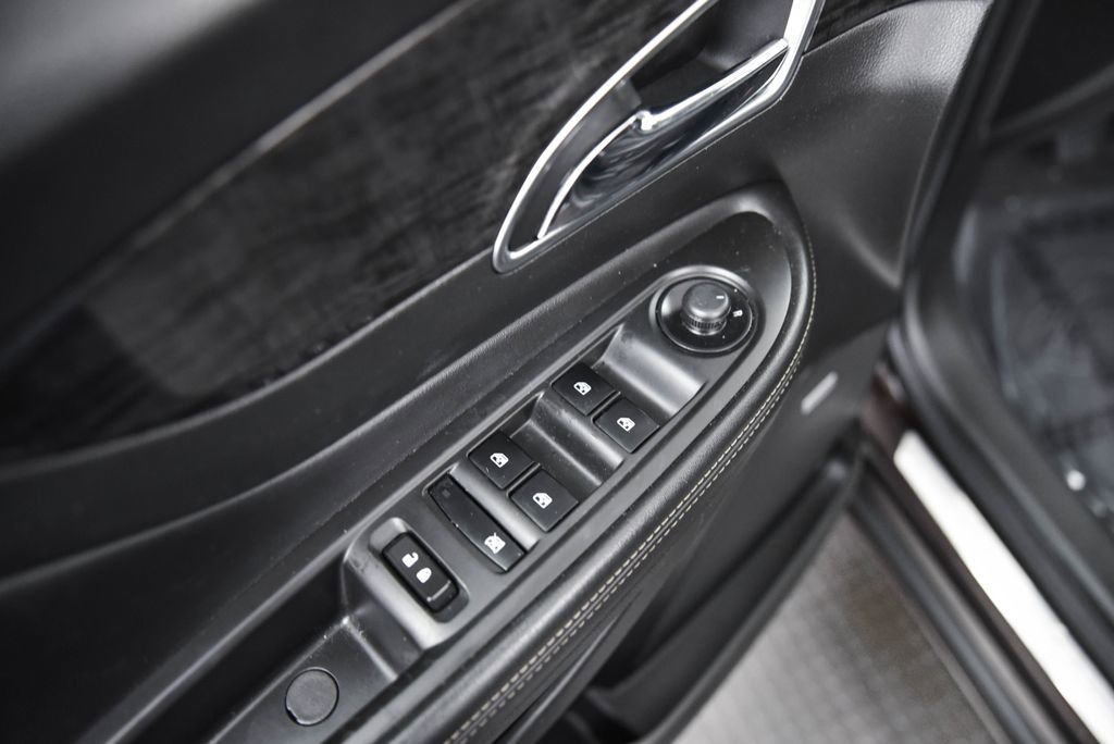 Used 2014 Buick Encore Premium image 11