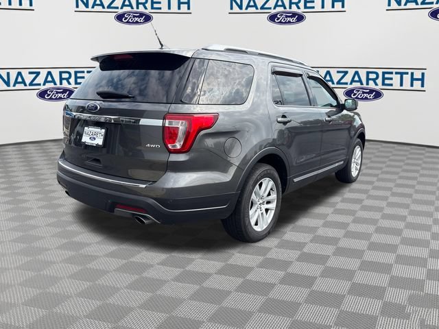 Used 2018 Ford Explorer XLT w/ Equipment Group 202A AWD/4WD image 7