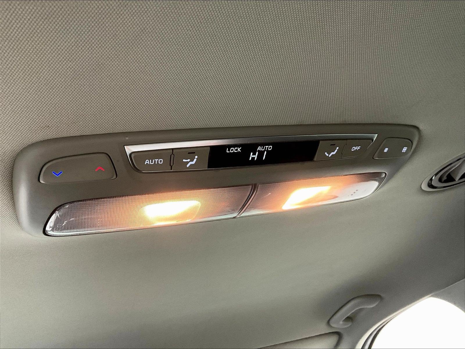 Certified 2024 Kia Telluride LX FWD image 10