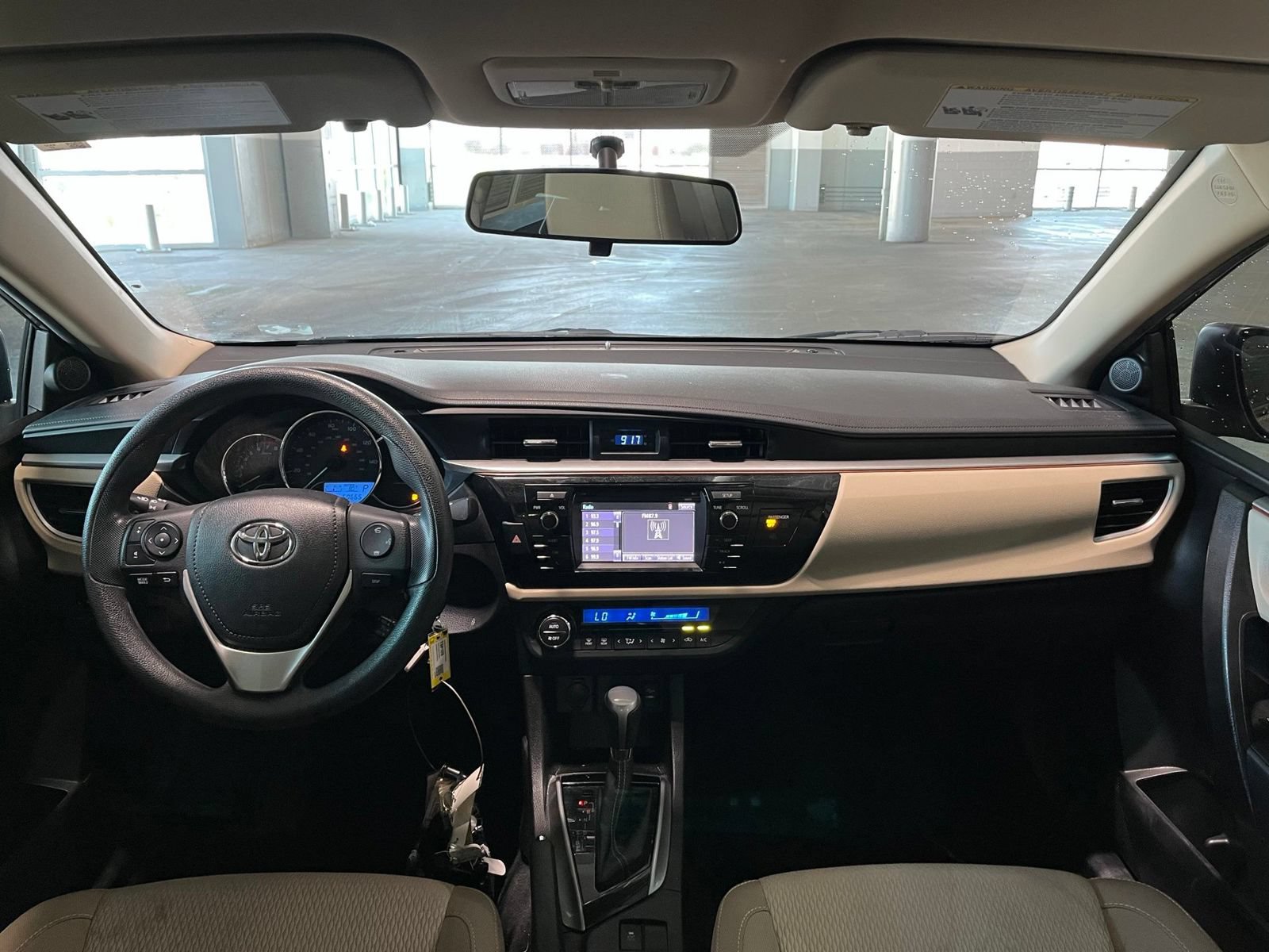 Used 2016 Toyota Corolla LE FWD image 33