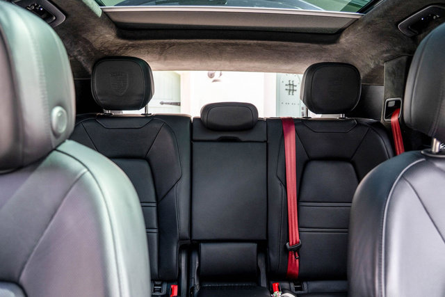 Used 2024 Porsche Cayenne S image 57