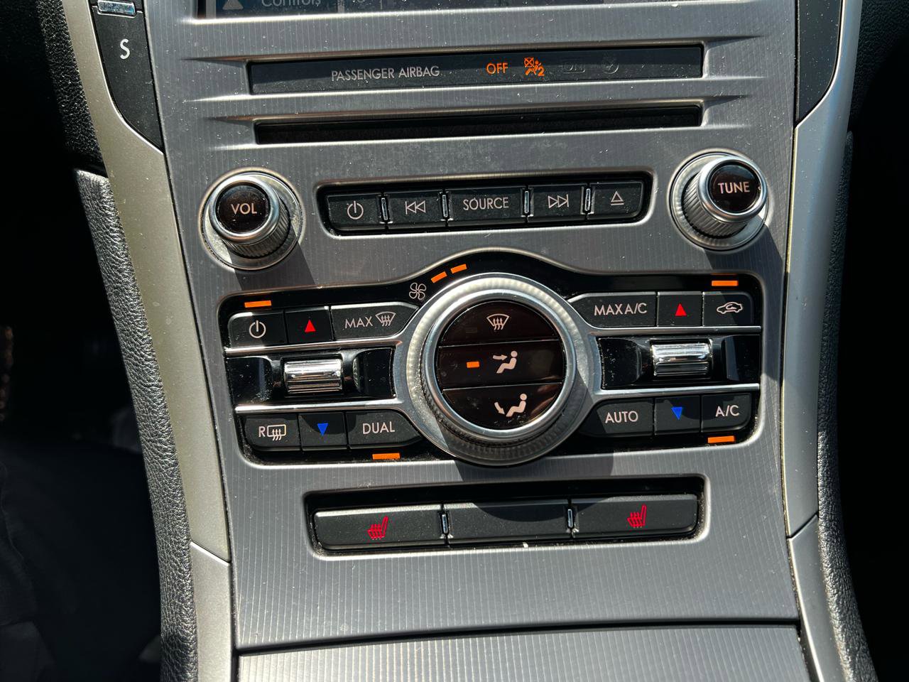 Used 2018 Lincoln MKZ Select w/ Select Plus Package AWD/4WD image 16