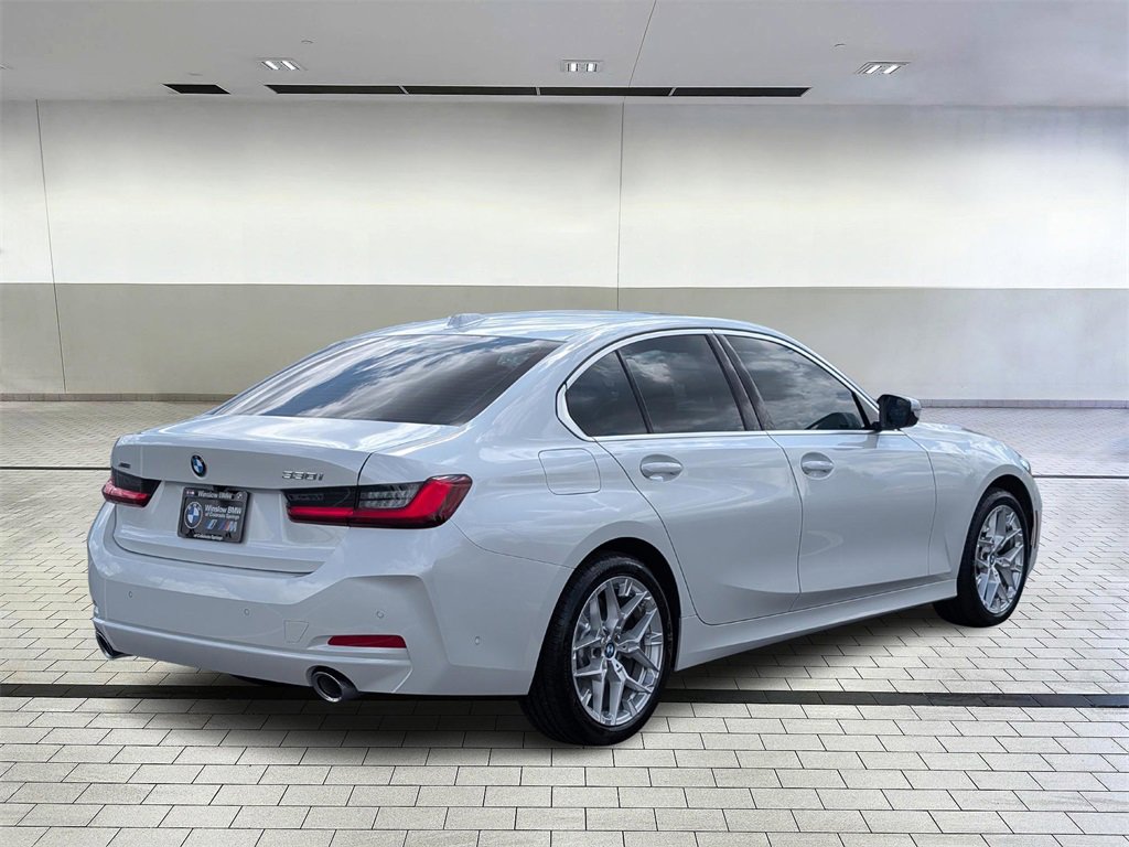 Used 2025 BMW 330i xDrive Sedan w/ Premium Package image 5