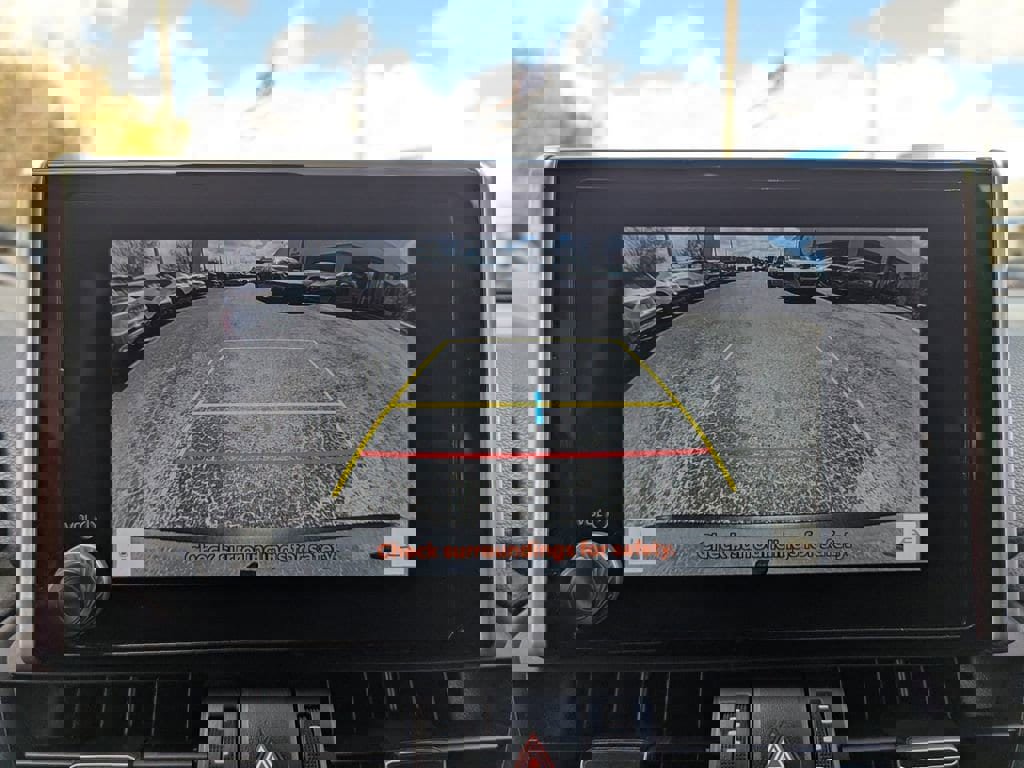 Used 2023 Toyota RAV4 XLE Premium image 21